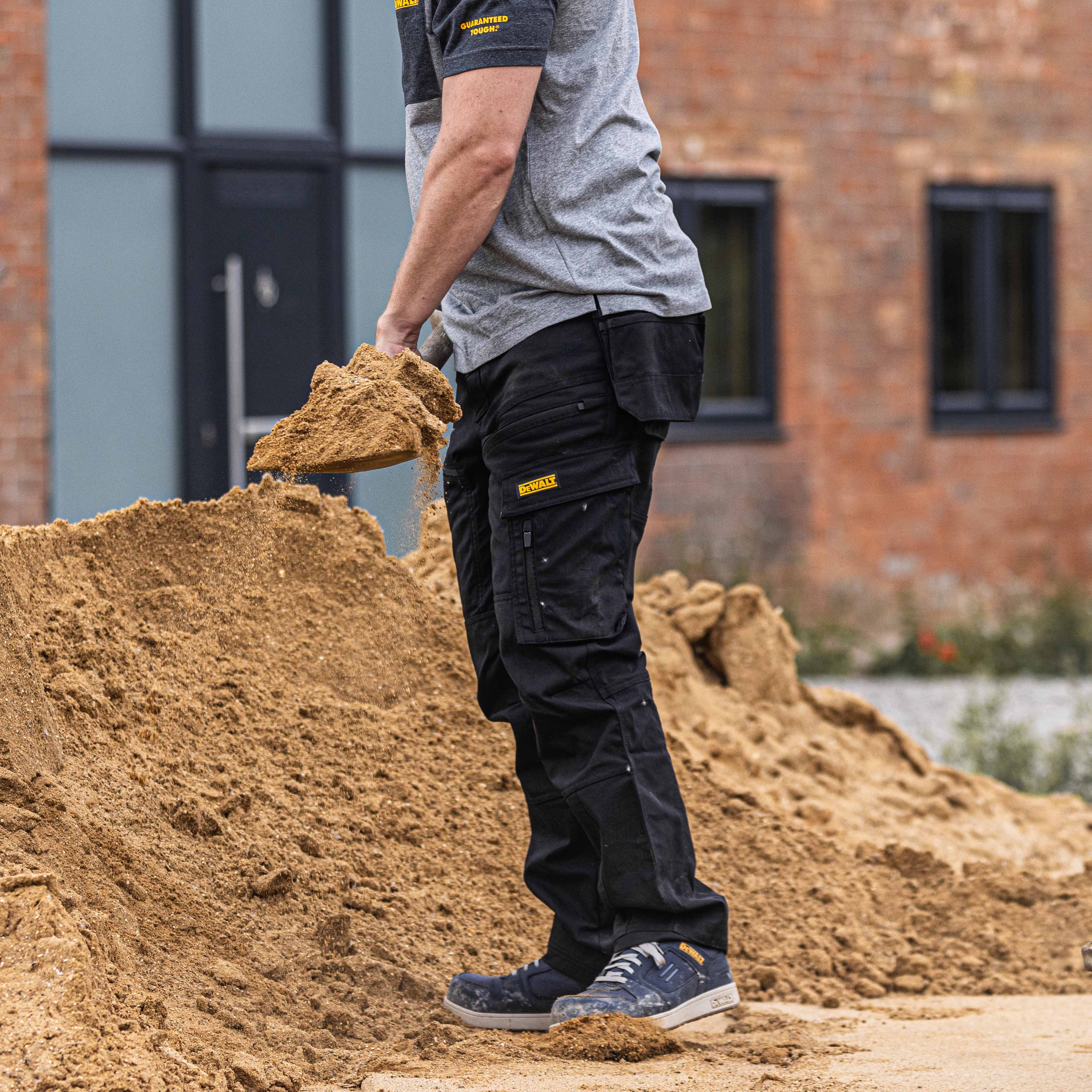 DEWALT Columbus Men's Pro-Stretch, Zip Off Holster Pocket, Slim Fit Work Trousers - Image 5