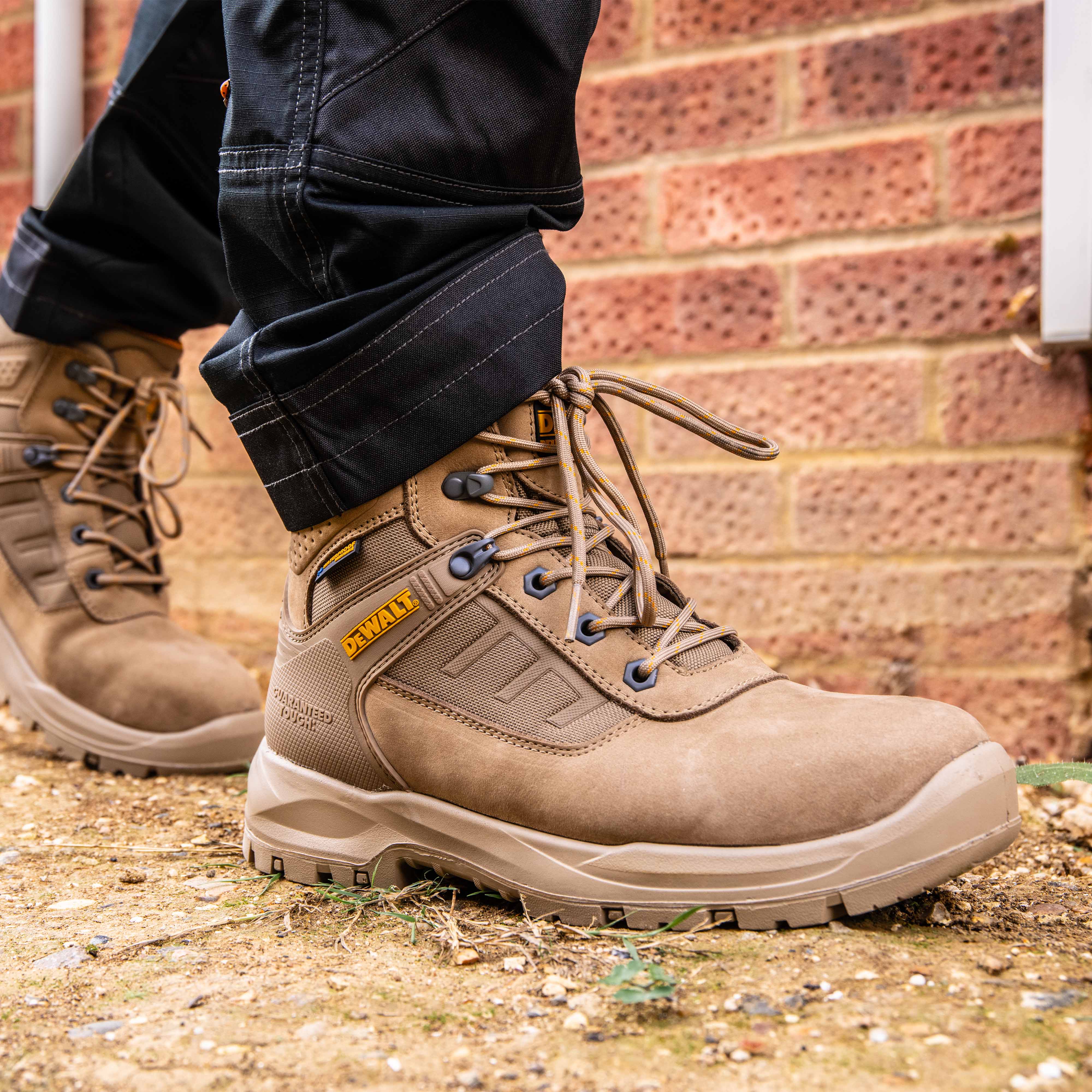 DEWALT Douglas Men's Waterproof Steel Toe Safety Boot - Image 9
