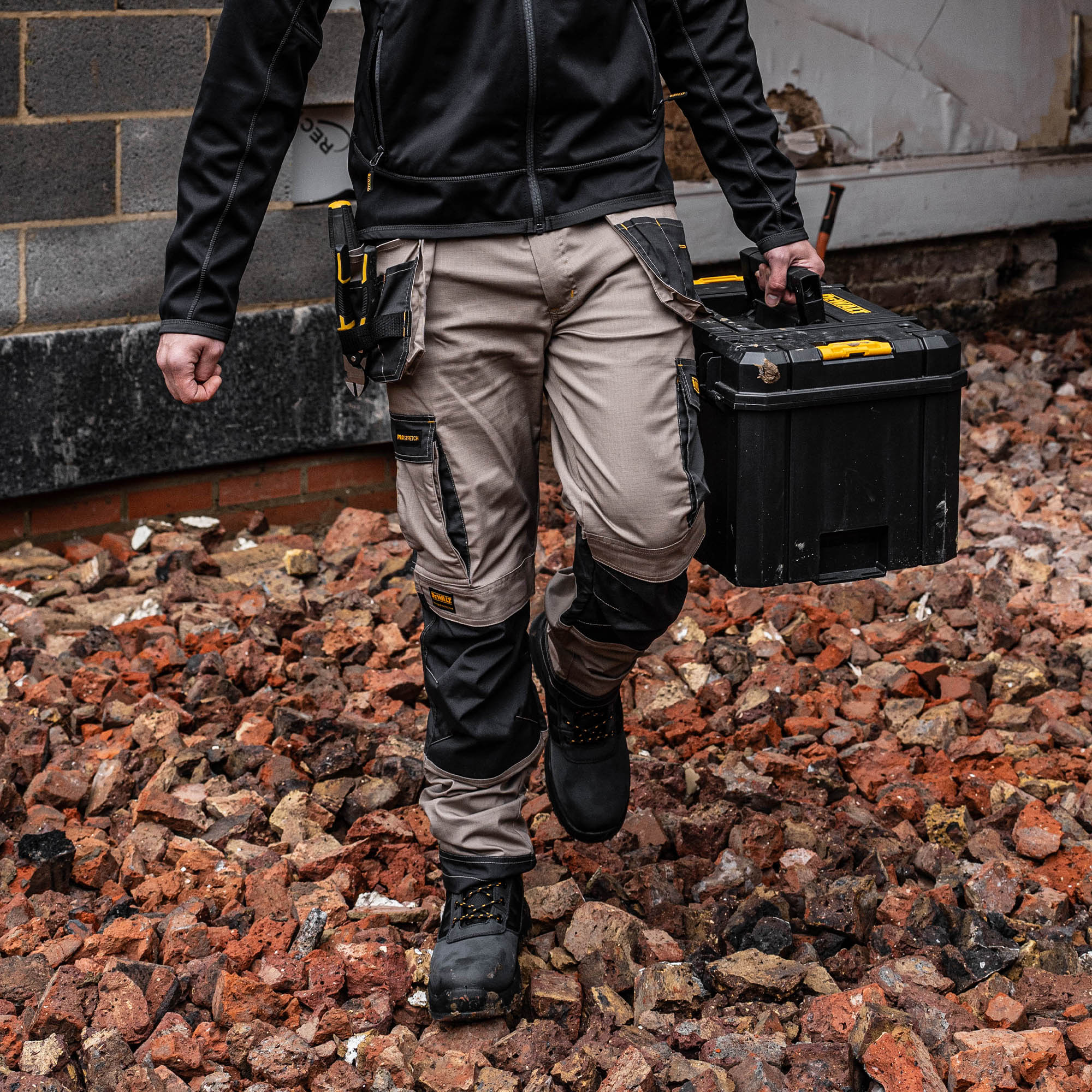 DEWALT Fairhaven Men's Pro-Stretch, Slim Fit, Holster Pocket, Work Trousers - Image 12