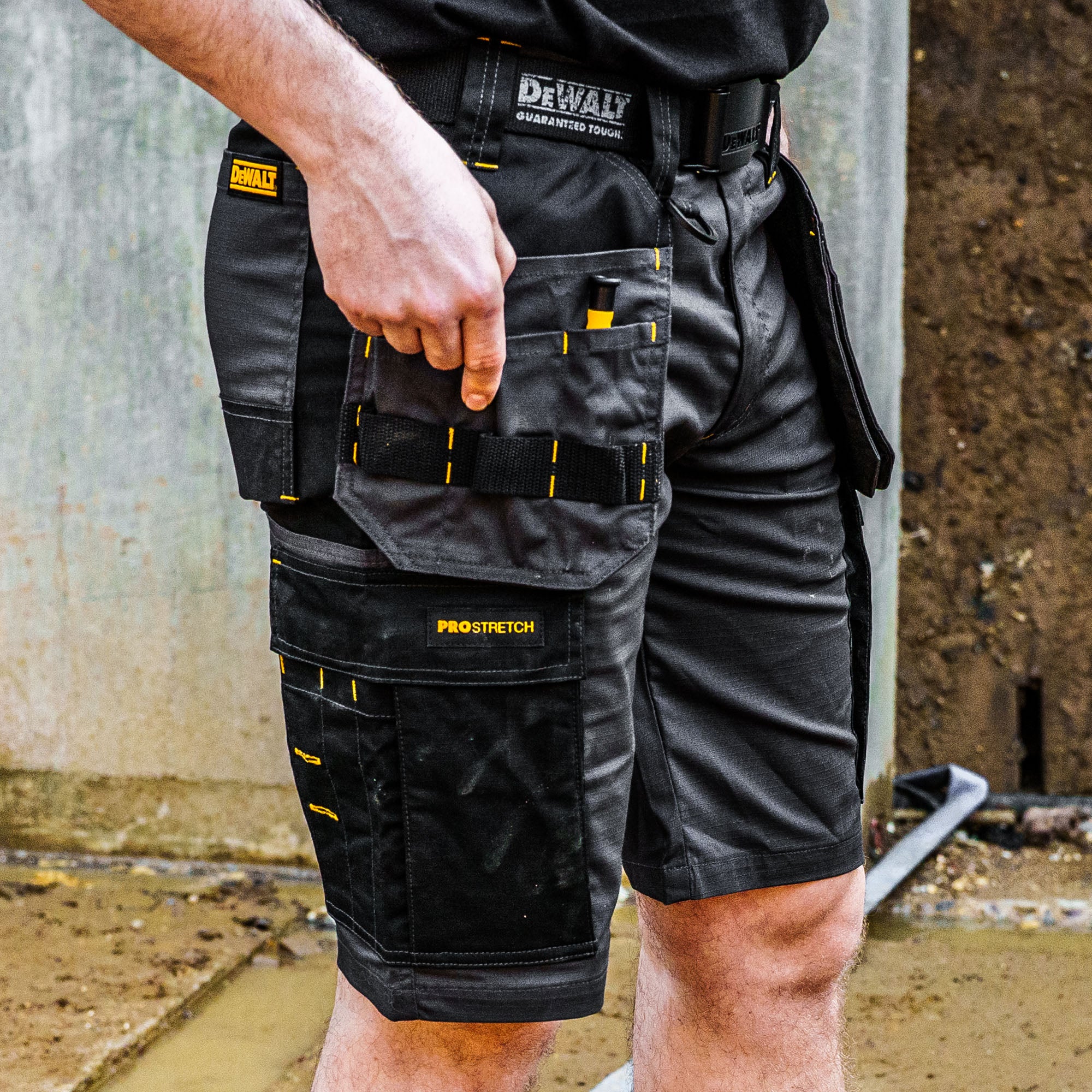 DEWALT High Point Men's, Pro-Stretch, Slim Fit, Holster Pocket, Cargo Work Shorts - Image 7