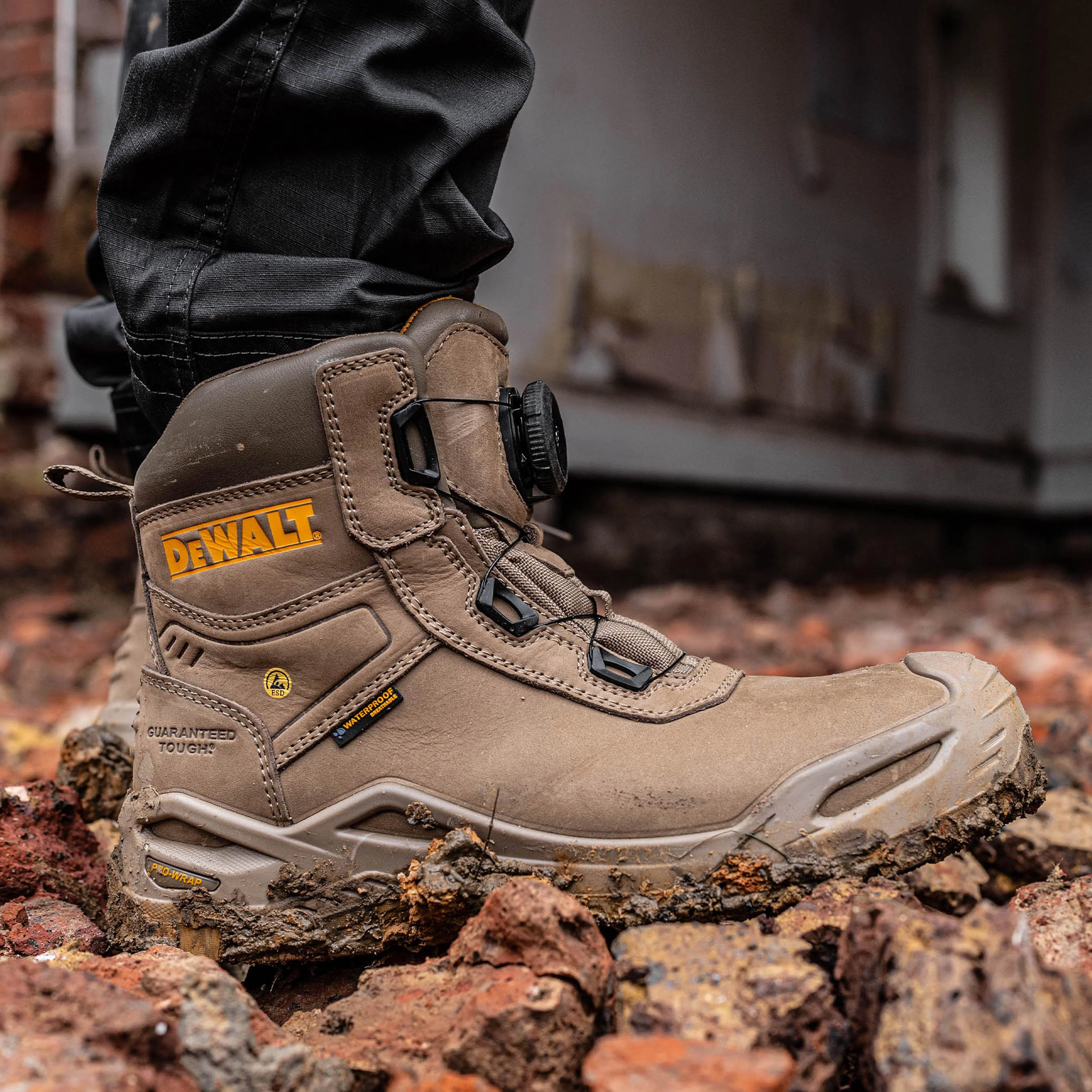 DEWALT Lander Men's Waterproof, BOA®, Nubuck Leather, Wide Fit, Non-Metallic Safety Toe Work Boot - Image 5