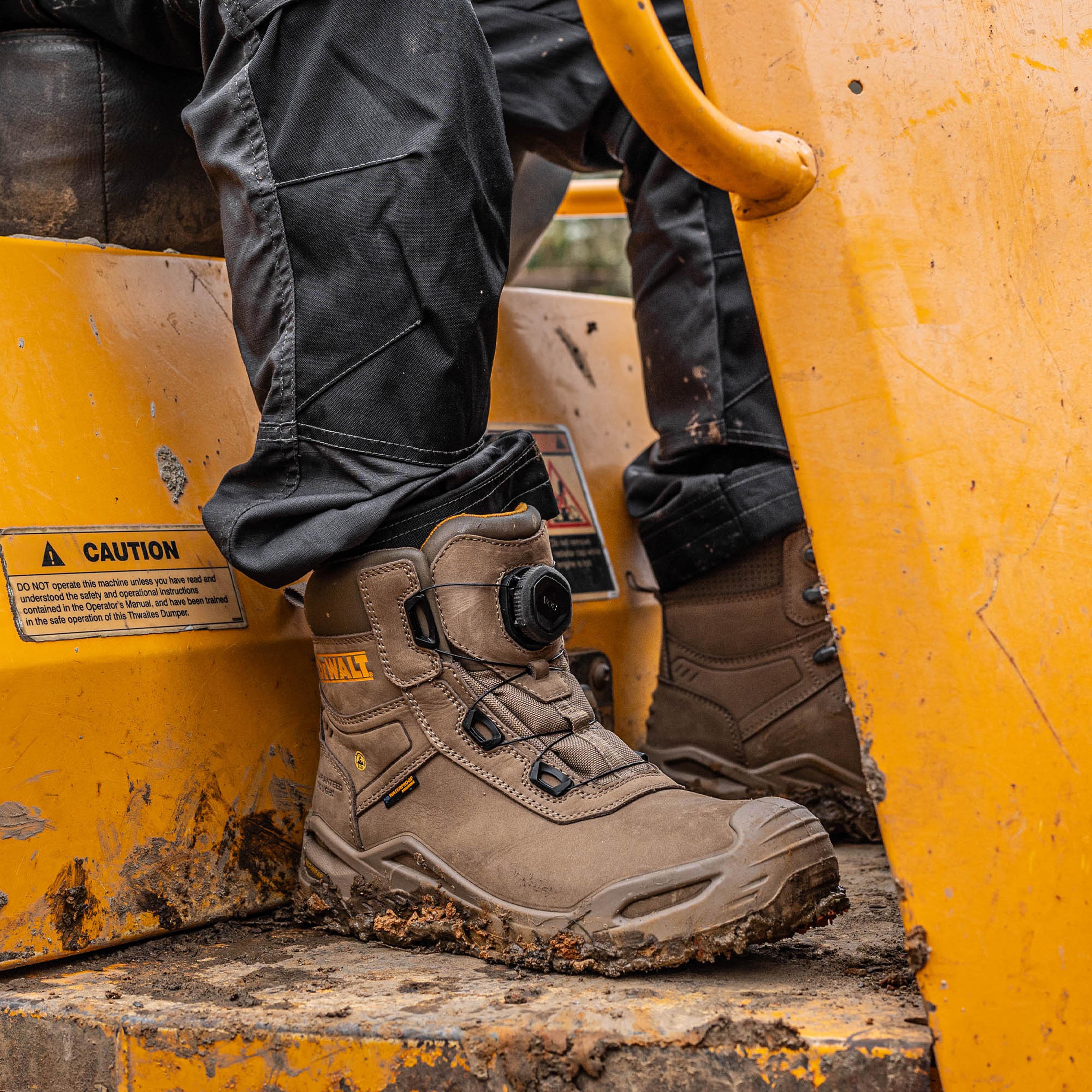 DEWALT Lander Men's Waterproof, BOA®, Nubuck Leather, Wide Fit, Non-Metallic Safety Toe Work Boot - Image 7