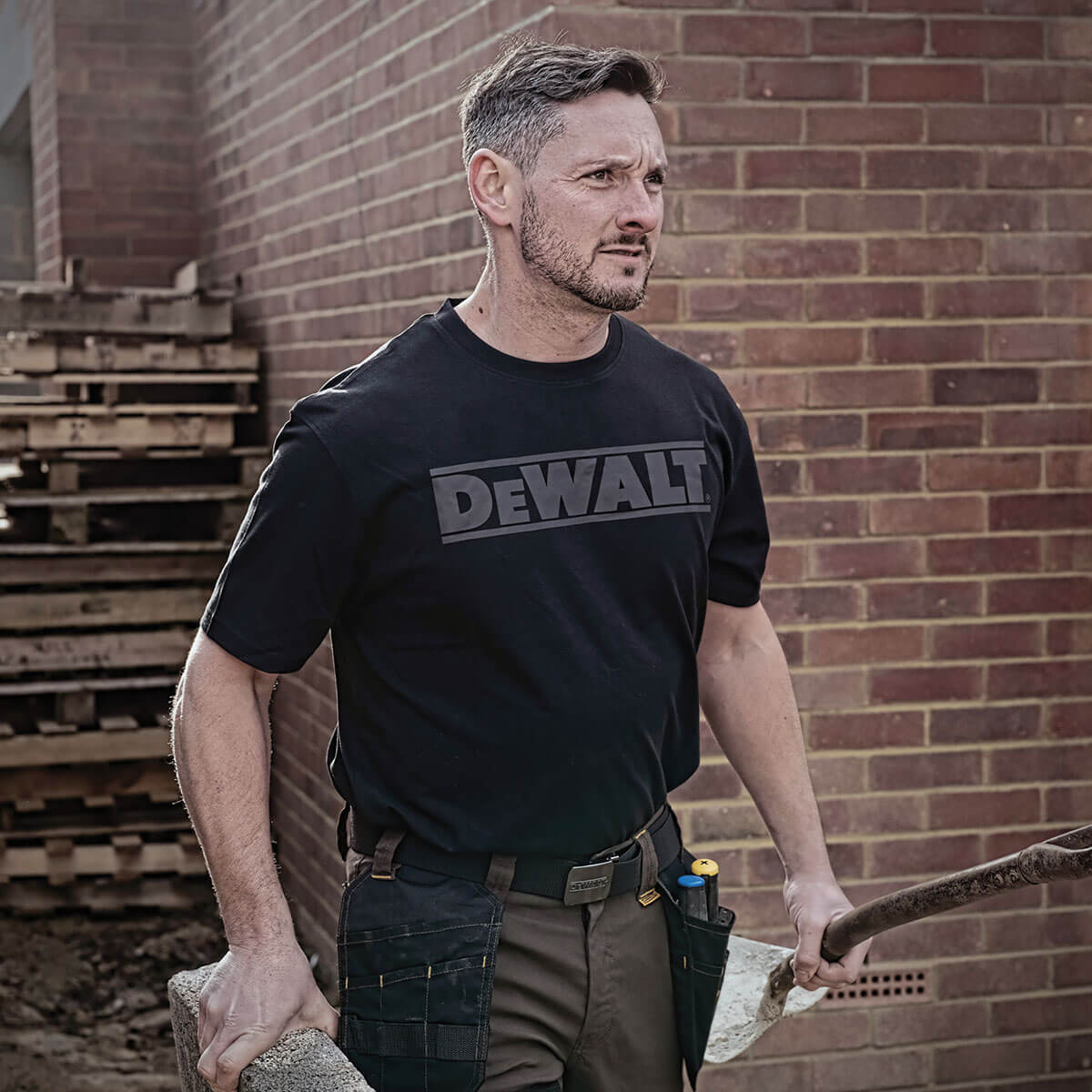 DEWALT Oxide Men's Crew Neck T-Shirt - Image 5