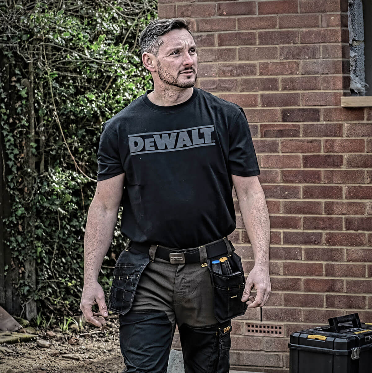 DEWALT Oxide Men's Crew Neck T-Shirt - Image 6