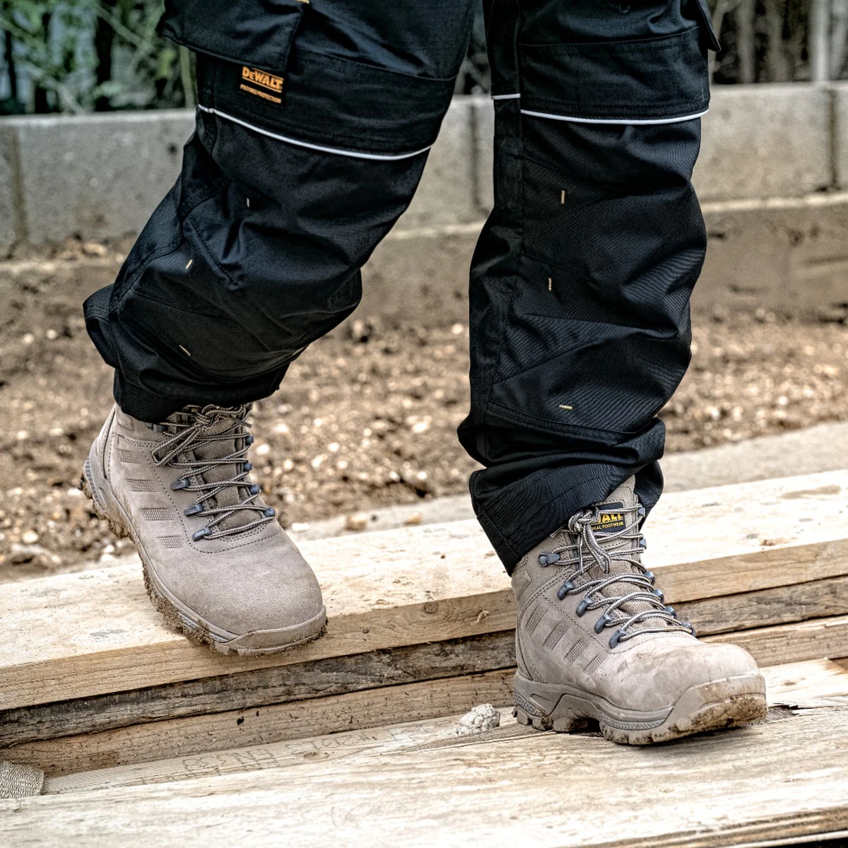 DEWALT Sharpsburg Men's, Lightweight, Steel Toe, Safety Work Boot - Image 8