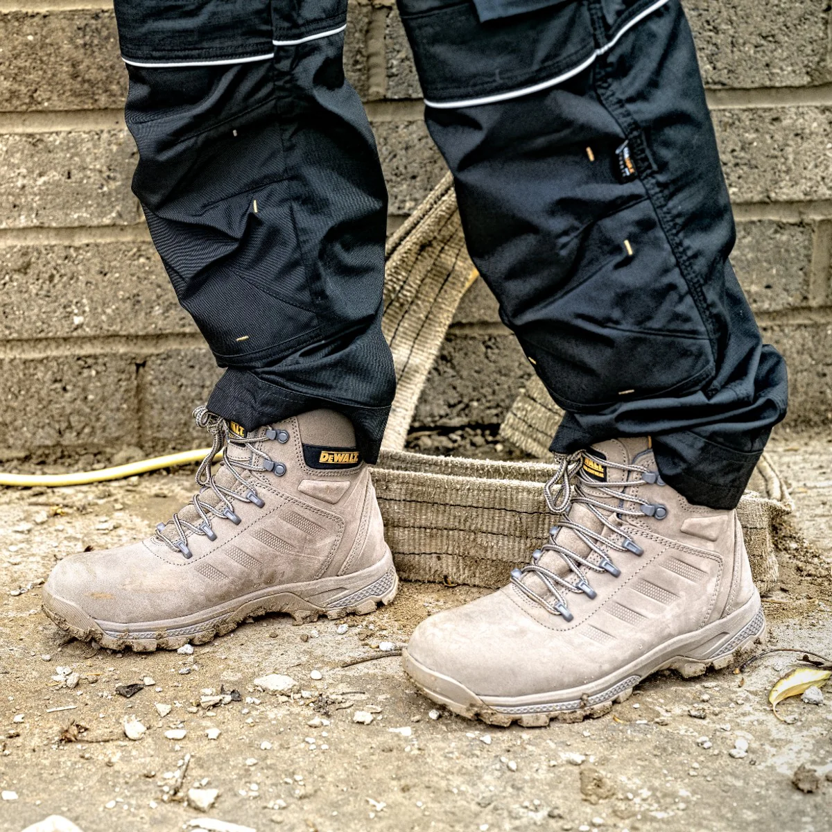 DEWALT Sharpsburg Men's, Lightweight, Steel Toe, Safety Work Boot - Image 9